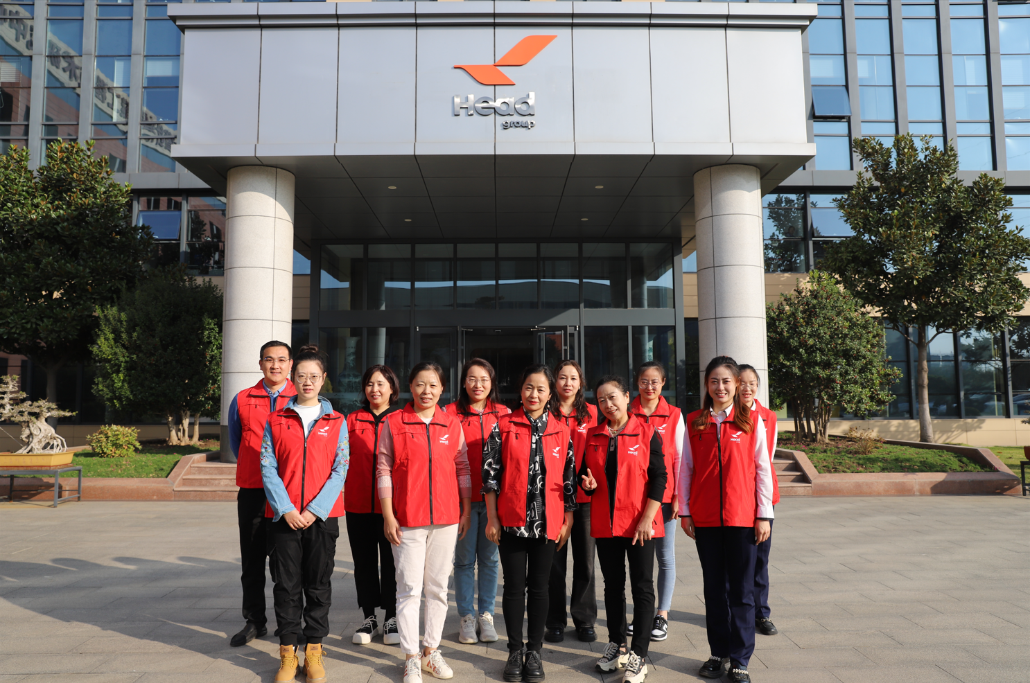  赫達(dá)集團(tuán)開展志愿者重陽(yáng)節(jié)敬老、愛老志愿服務(wù)活動(dòng)
